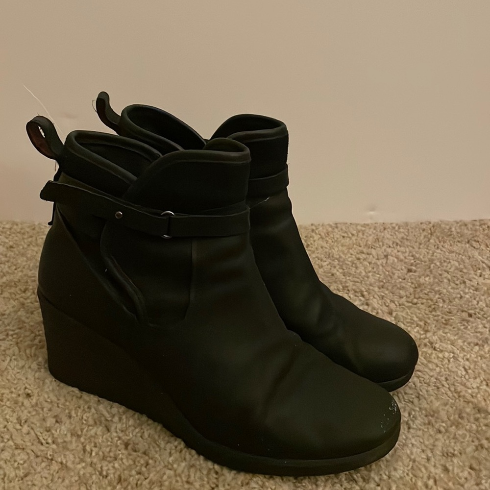 Ugg emalie waterproof wedge leather ankle bootie black 8
